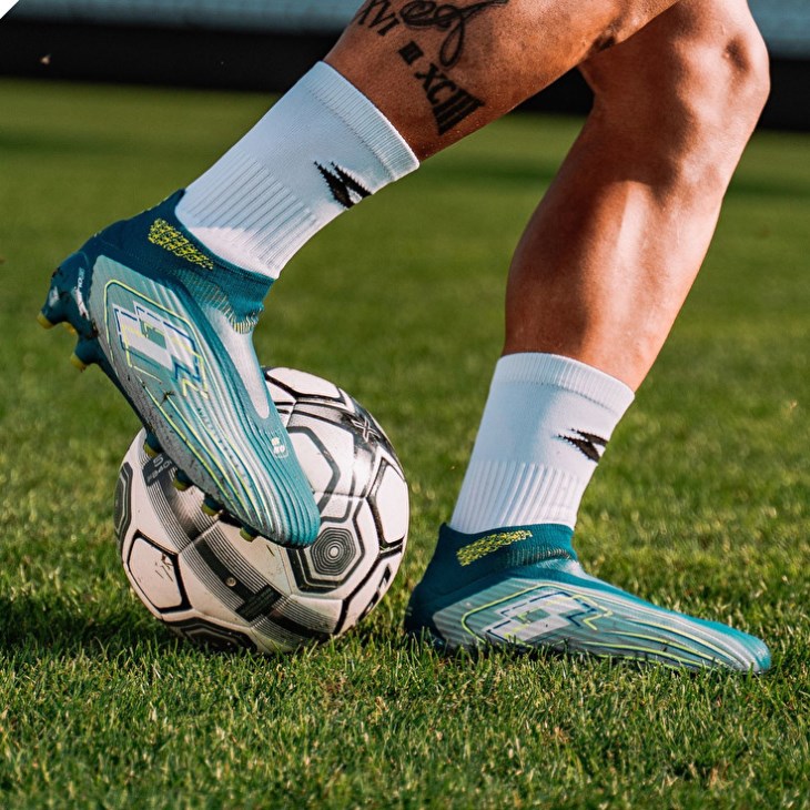 Zapatos De Fútbol Lotto Solista 100 VII Gravity FG Hombre Turquesa | OR293739E6
